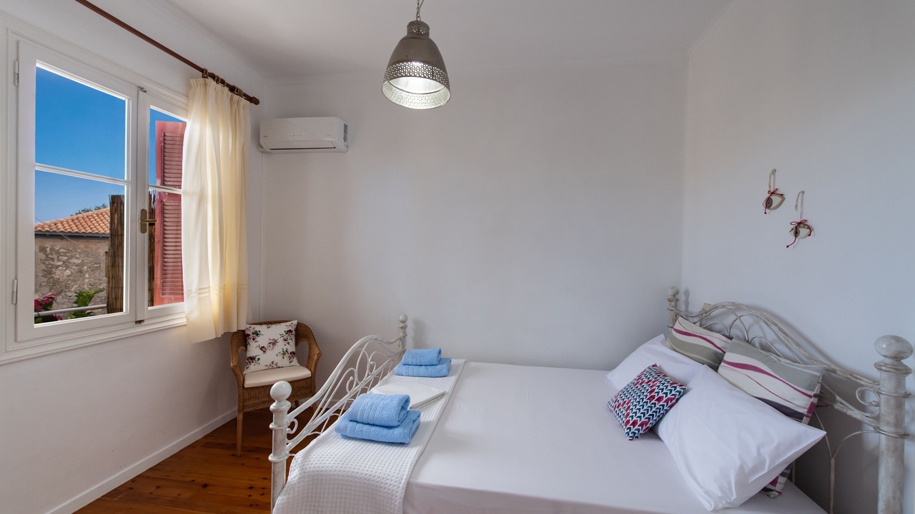 Photo of Bedroom in Tsoukaladhes