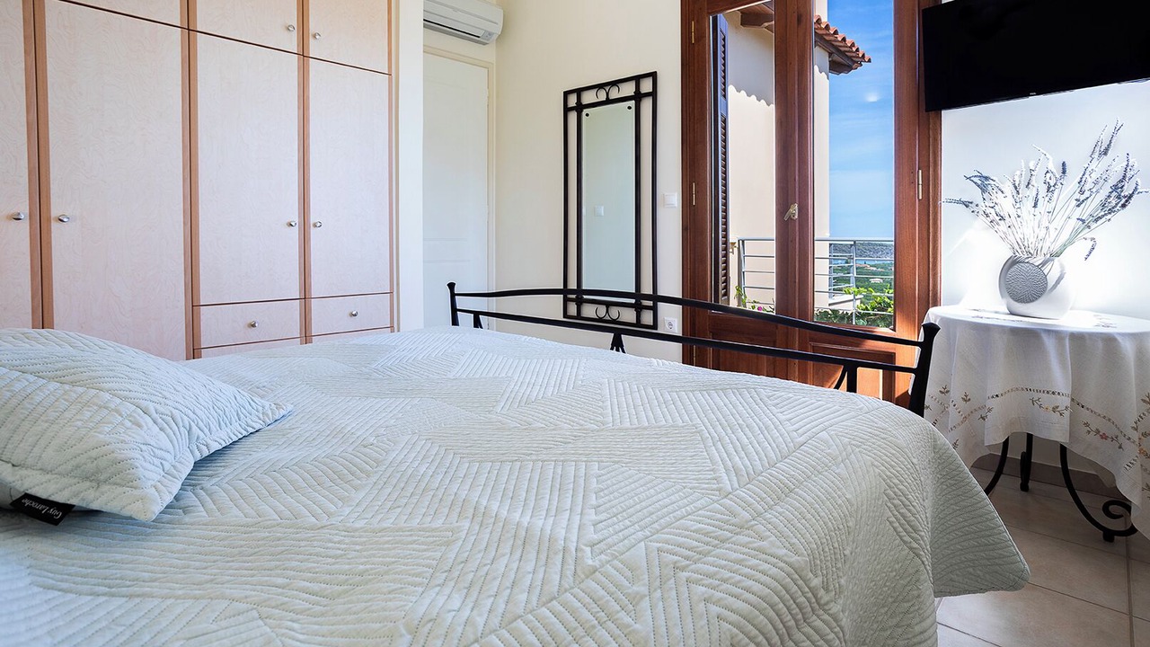 Photo of Bedroom in Melissopetra