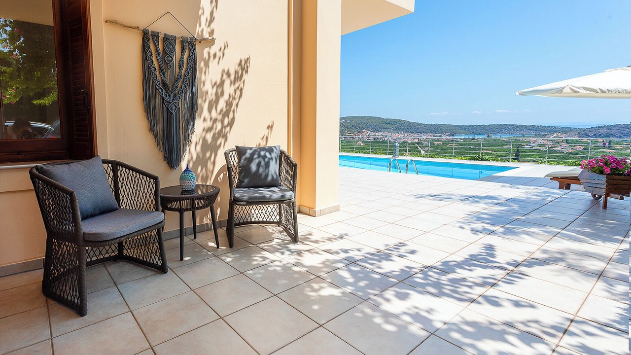 Photo of Outdoor in Melissopetra