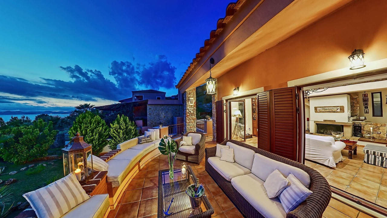 Photo of Patio Balcony in Karystos