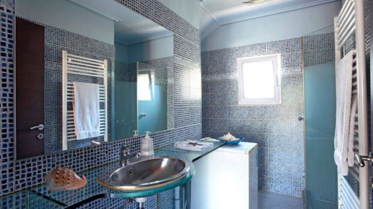 Photo of Bathroom in Kineta