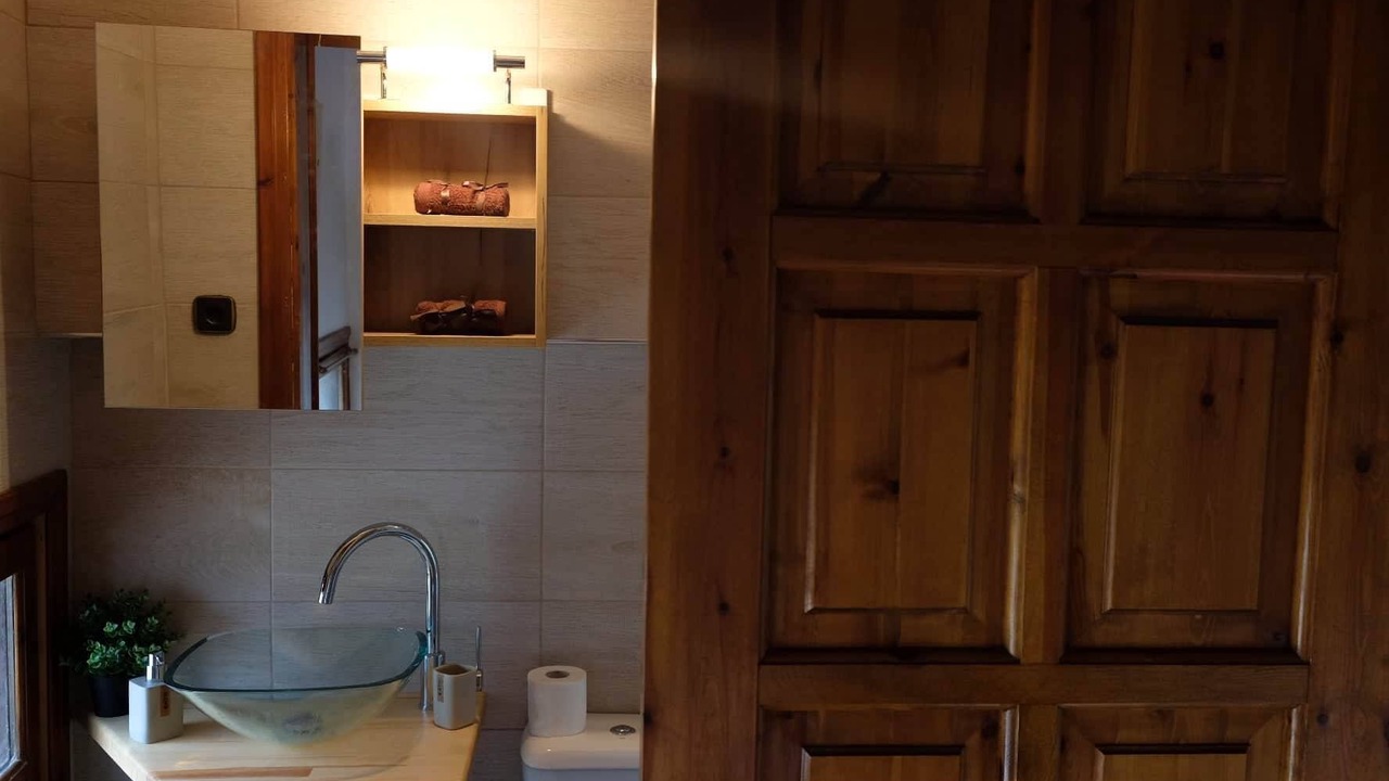 Photo of Bathroom in Pella Region