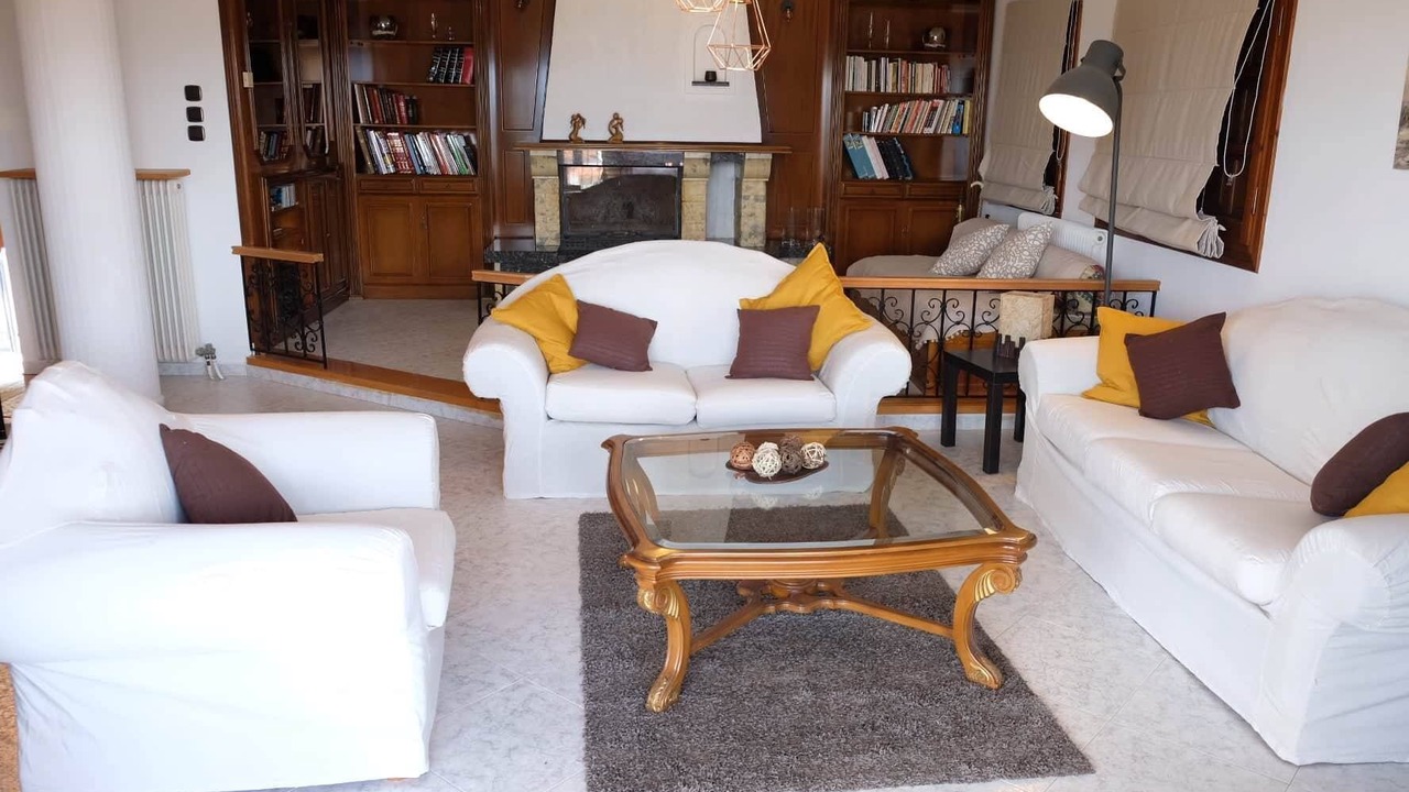 Photo of Livingroom in Pella Region