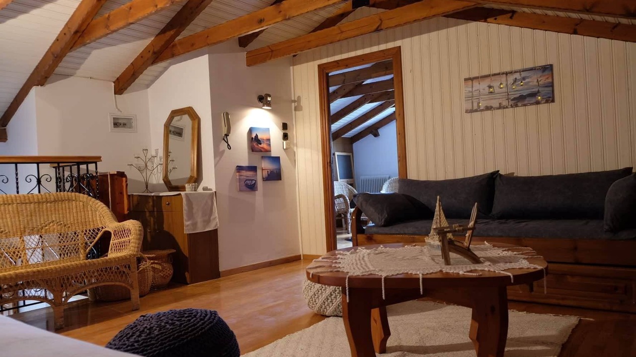 Photo of Livingroom in Pella Region