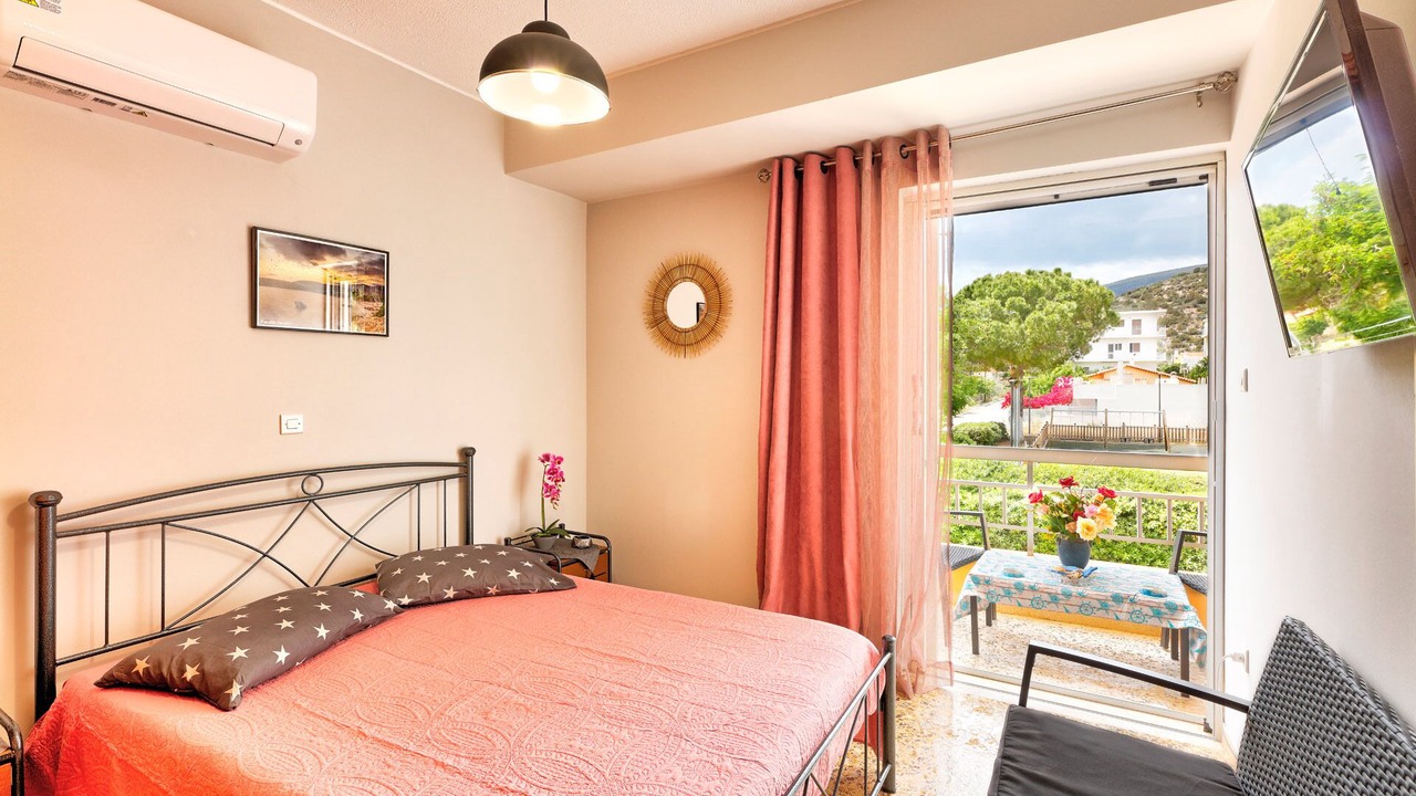 Photo of Bedroom in Phthiotis Region