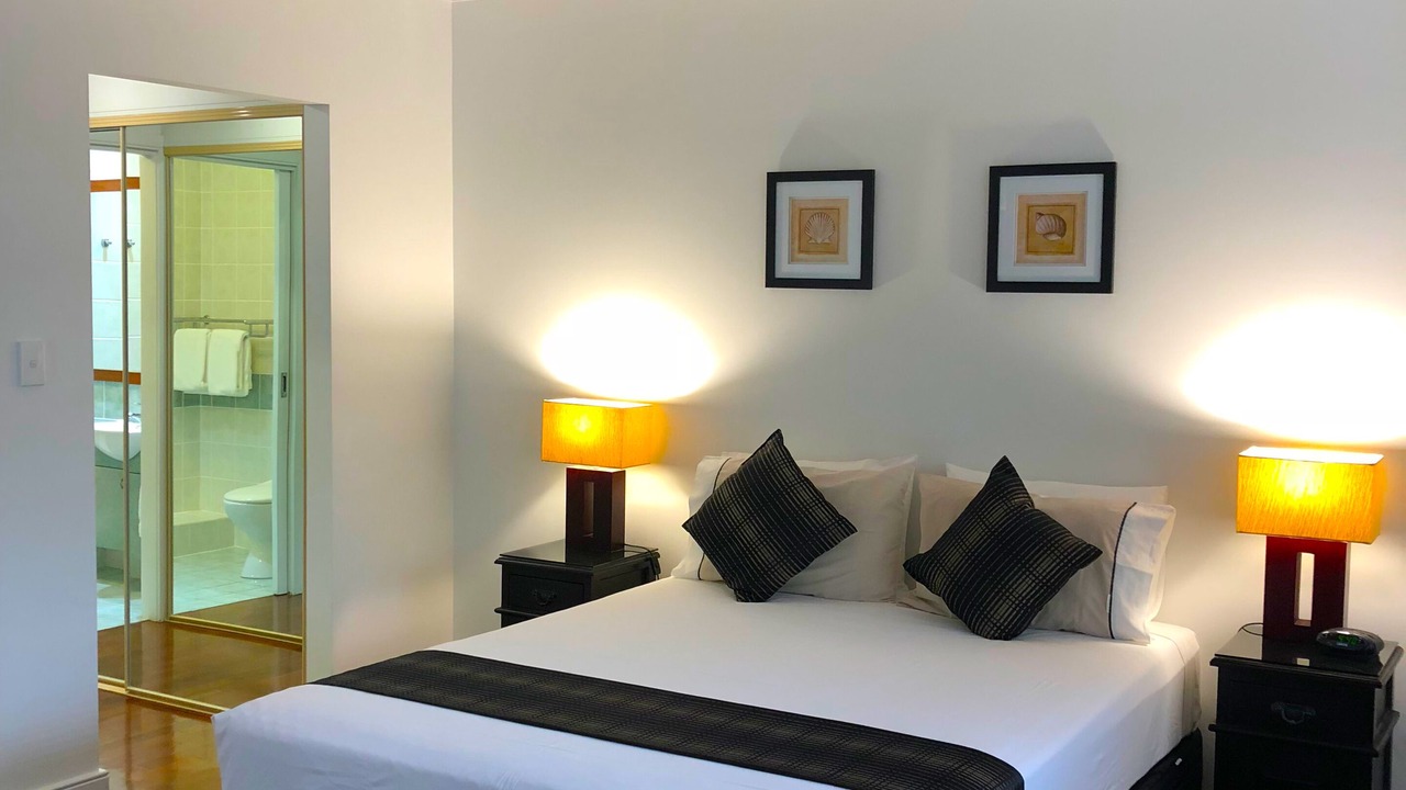 Photo of Bedroom in Clifton Beach