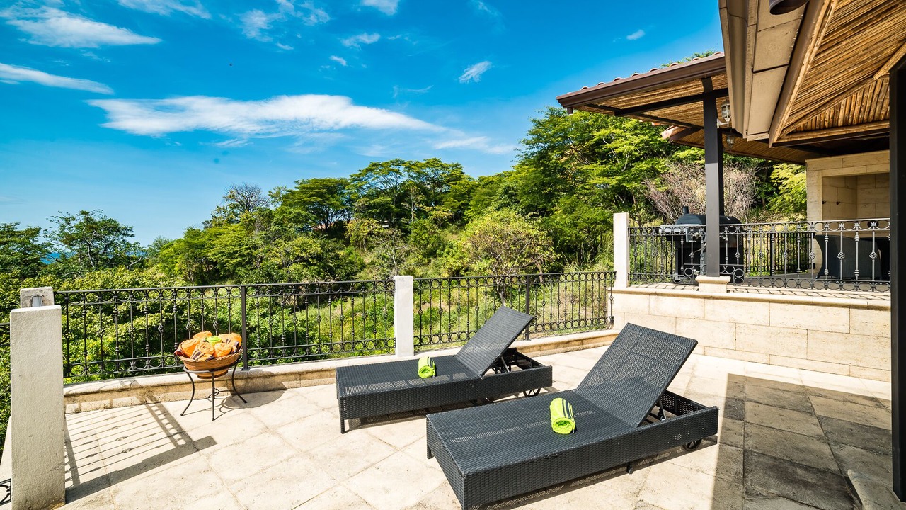 Photo of Patio Balcony in Coco