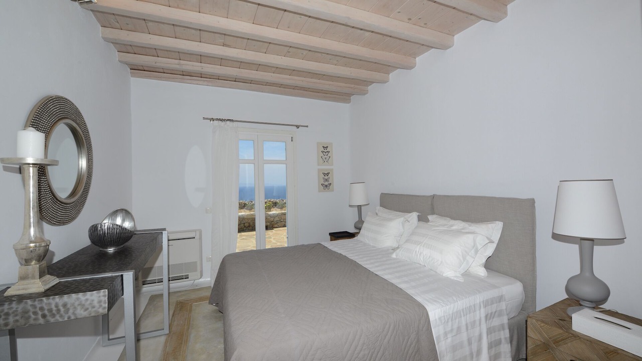 Photo of Bedroom in Houlakia