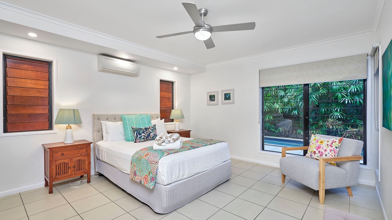 Photo of Bedroom in Clifton Beach