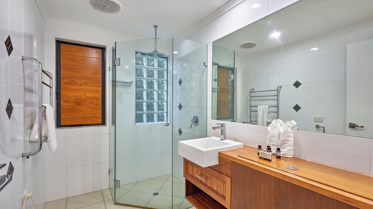 Photo of Bathroom in Clifton Beach