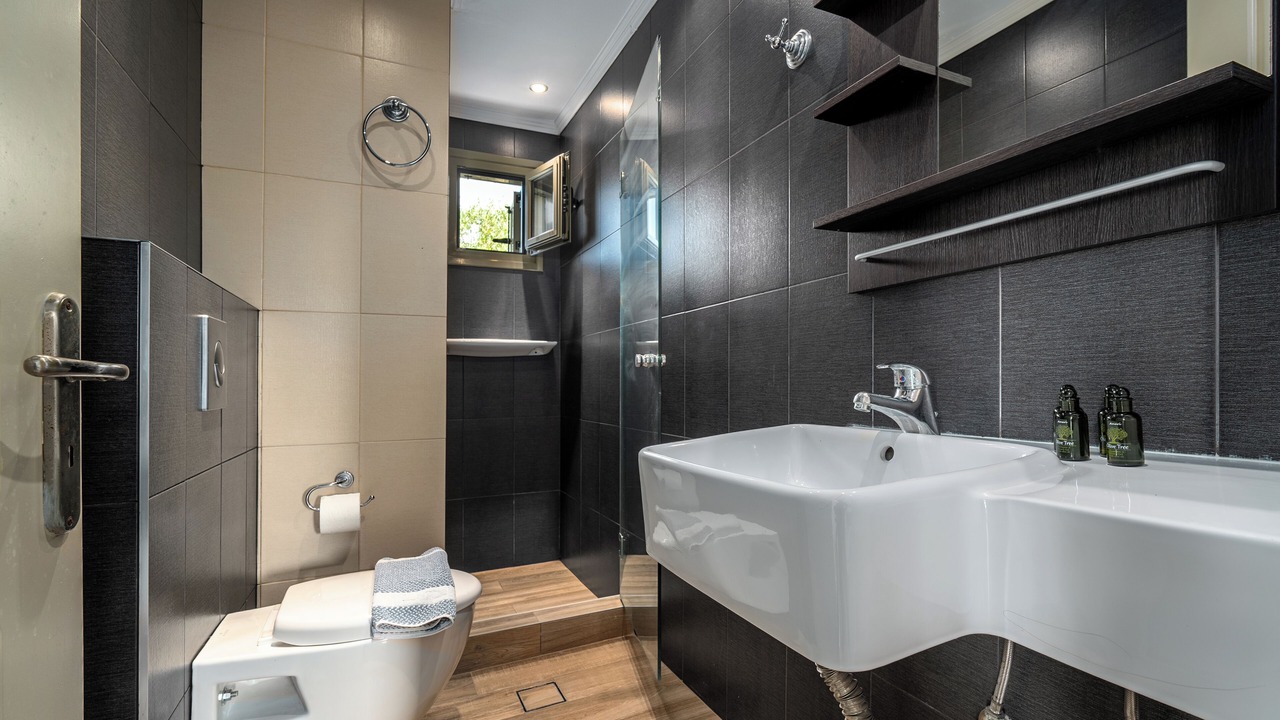 Photo of Bathroom in Gialova