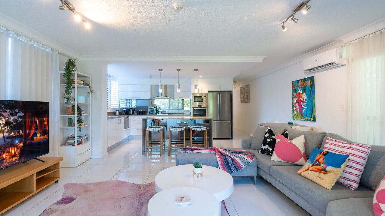 Photo of Livingroom in Burleigh Heads
