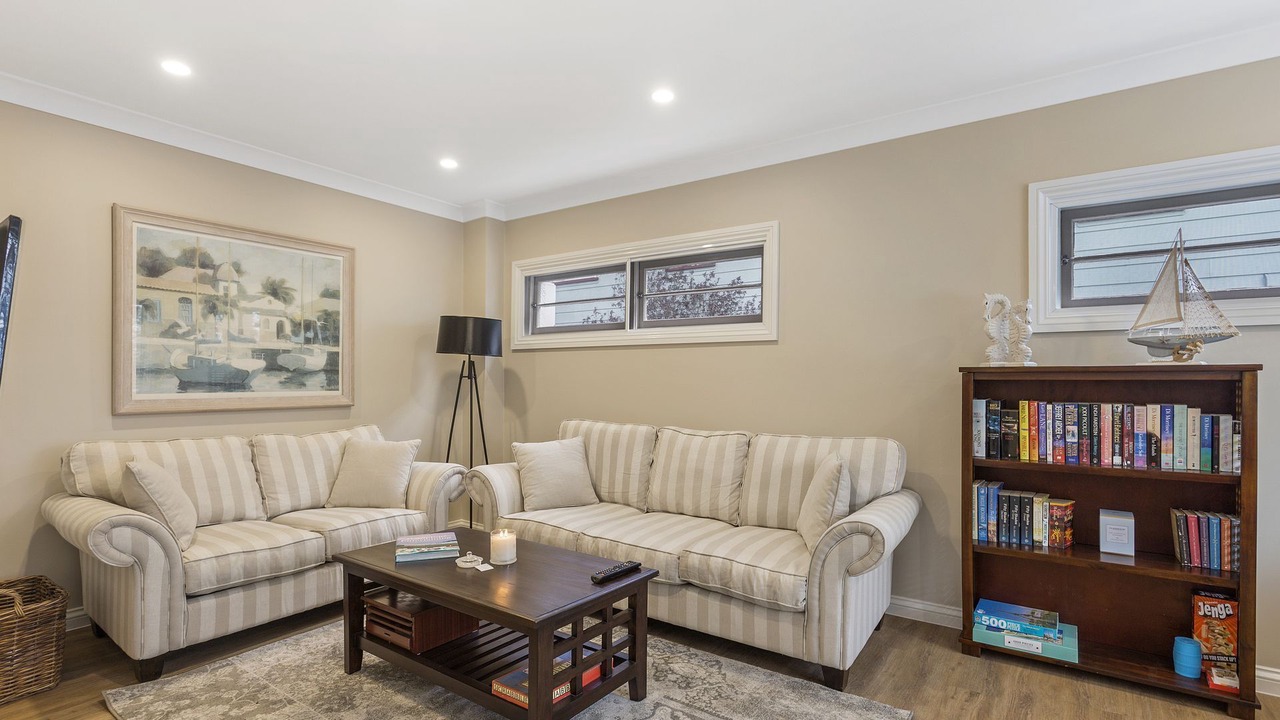 Photo of Livingroom in Deception Bay