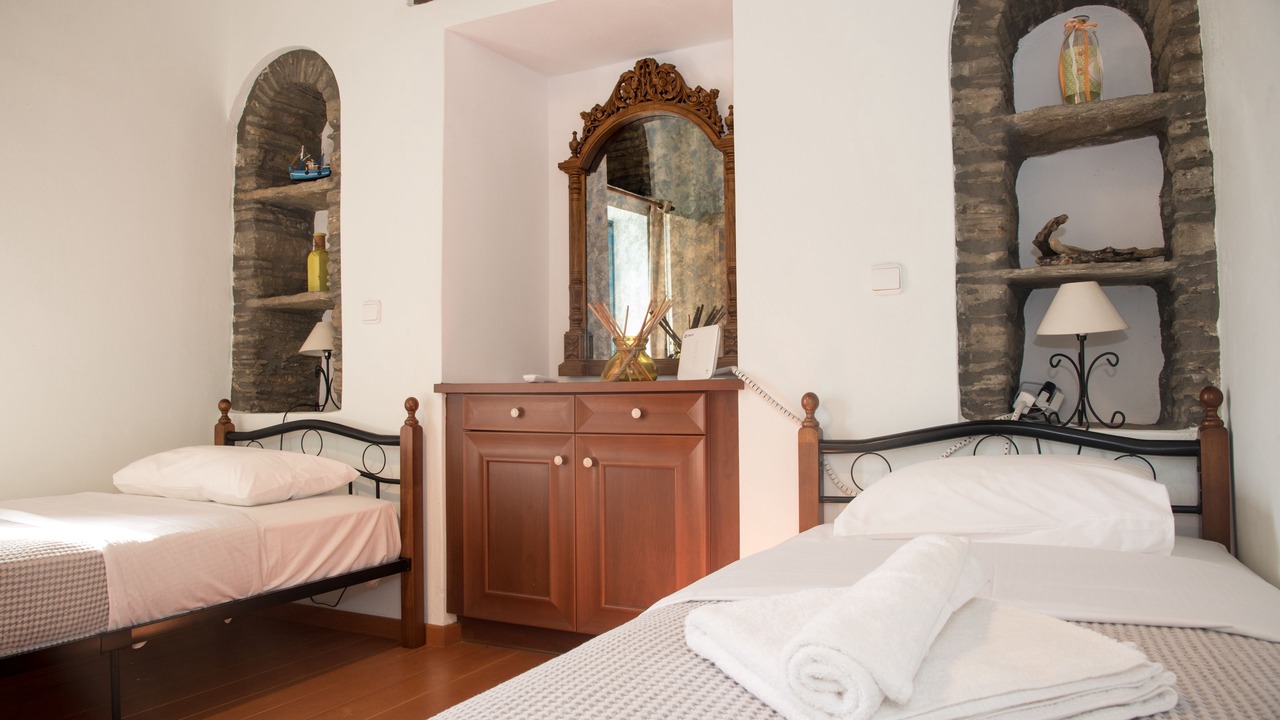 Photo of Bedroom in Ormos Isternion