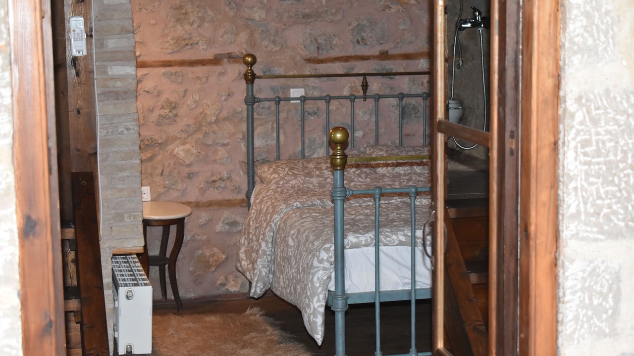 Photo of Bedroom in Lilaia