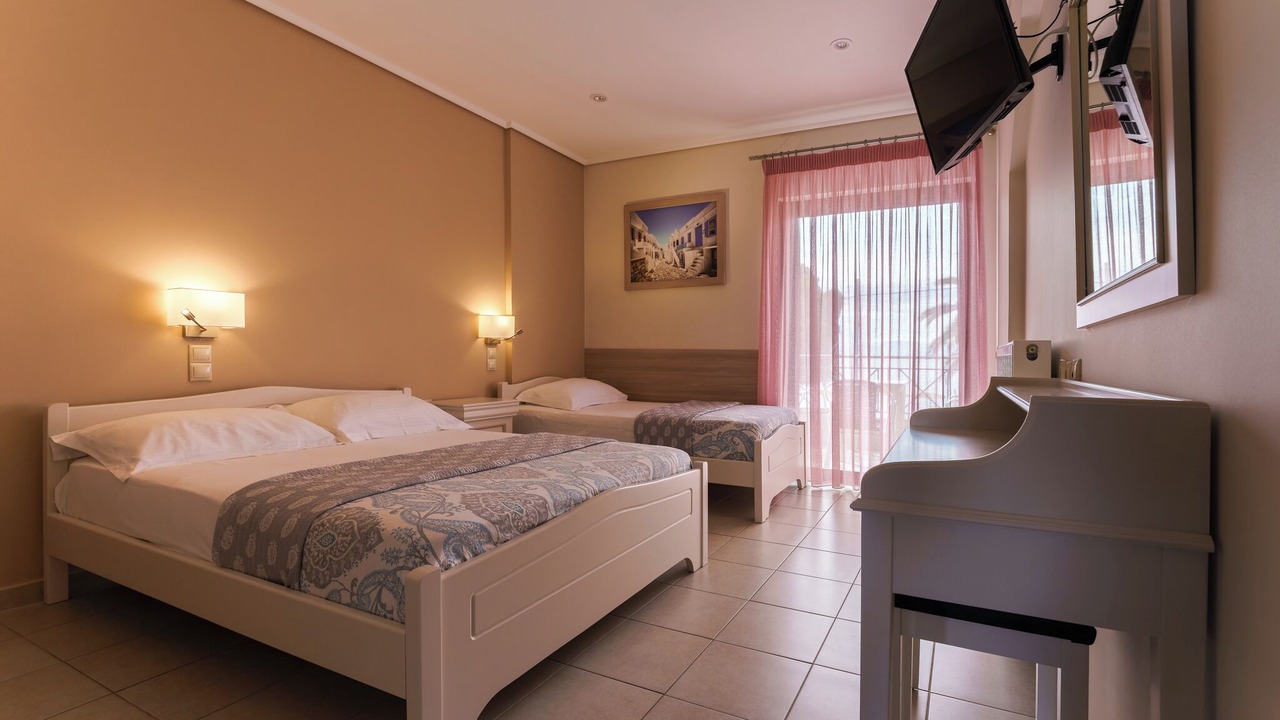 Photo of Bedroom in Sarakiniko