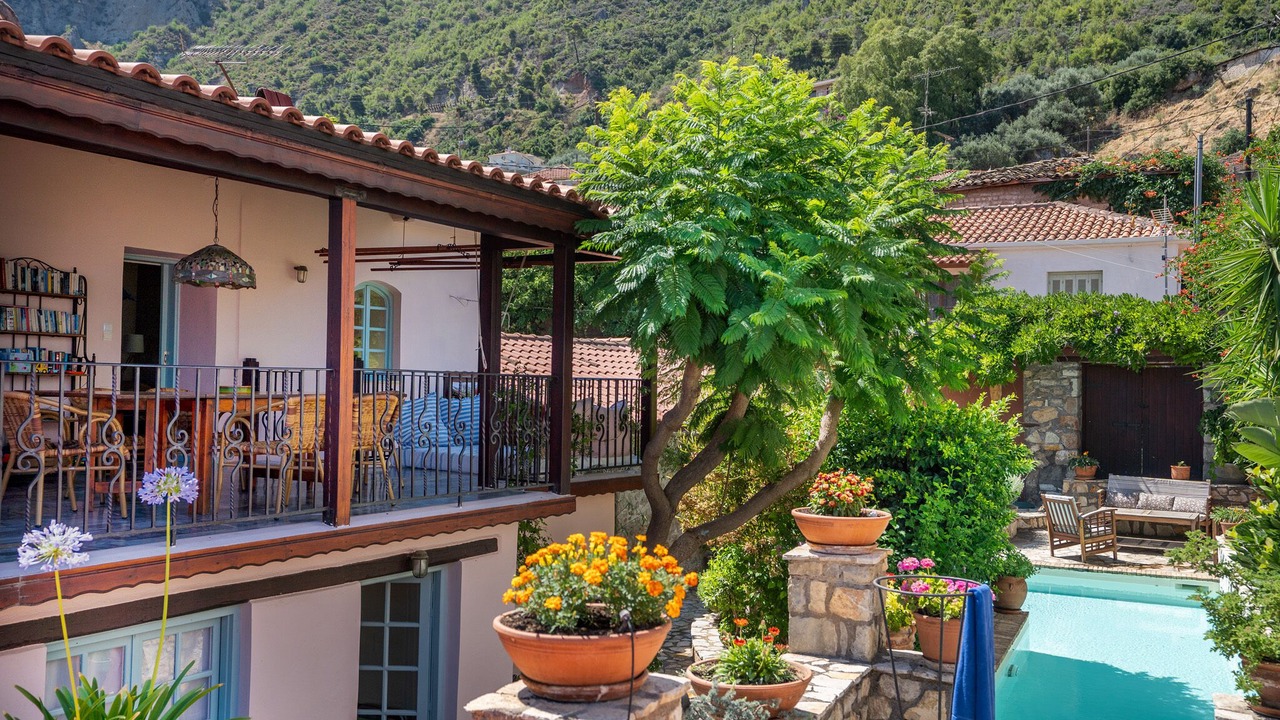 Photo of Outdoor in Platanos