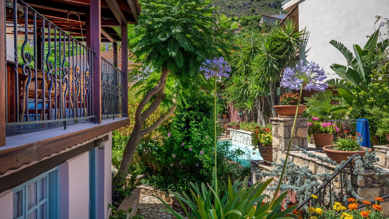Photo of Outdoor in Platanos