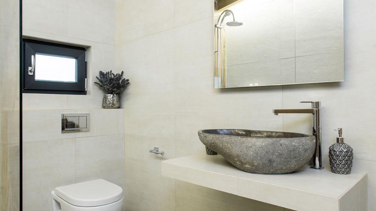 Photo of Bathroom in Kalambaka