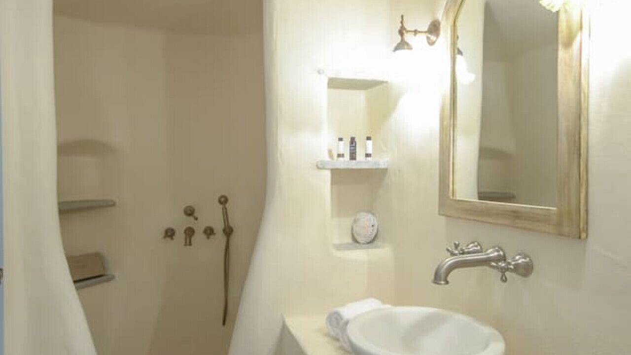 Photo of Bathroom in Naxos