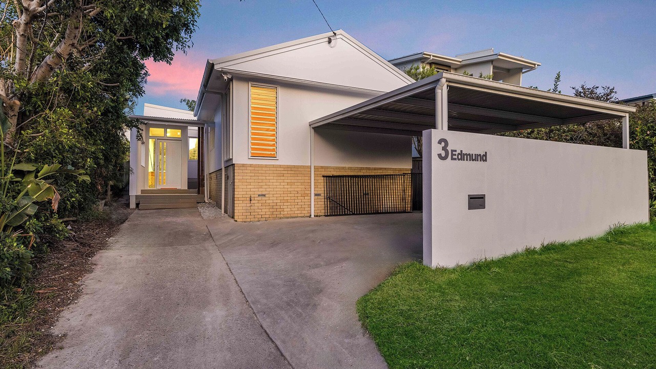 Photo of Outdoor in Moffat Beach