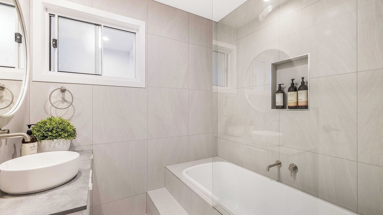 Photo of Bathroom in Moffat Beach