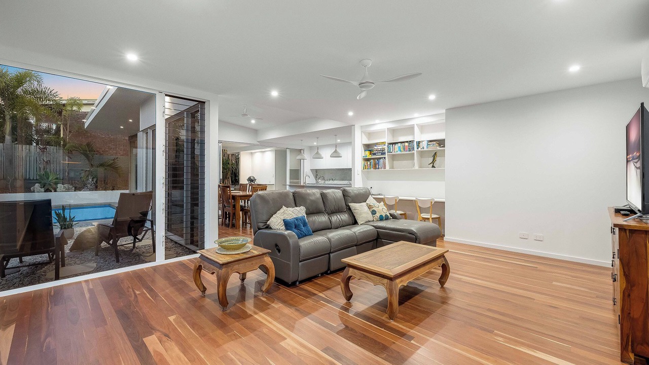 Photo of Livingroom in Moffat Beach