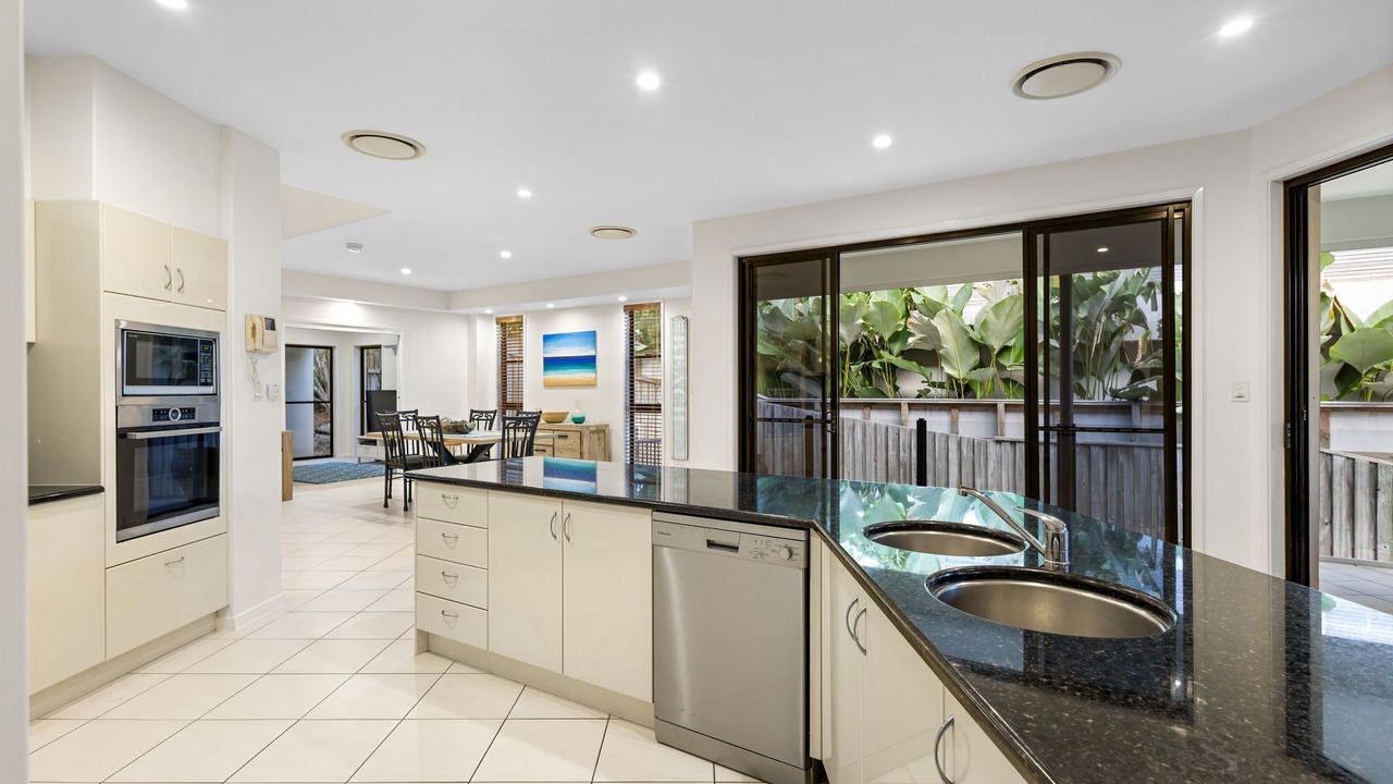 Photo of Kitchen in Castaways Beach