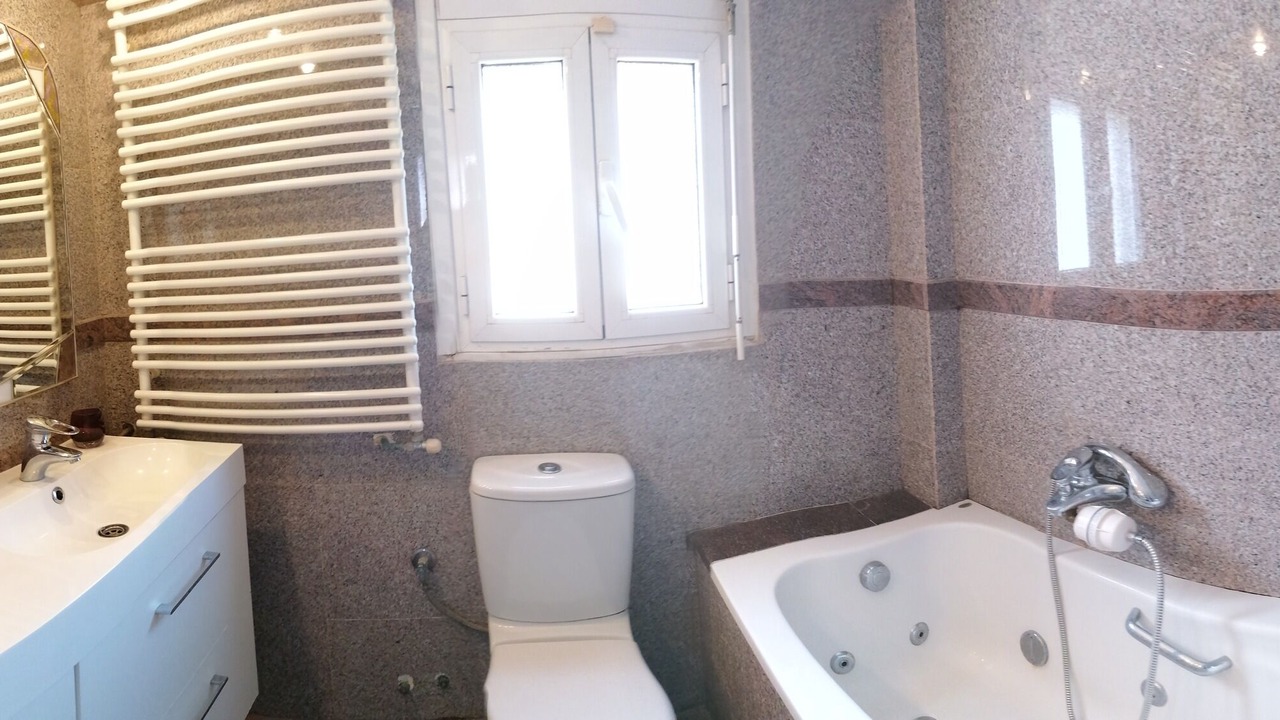 Photo of Bathroom in Kropia