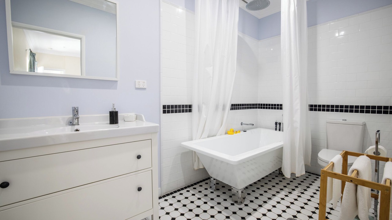 Photo of Bathroom in Queenton