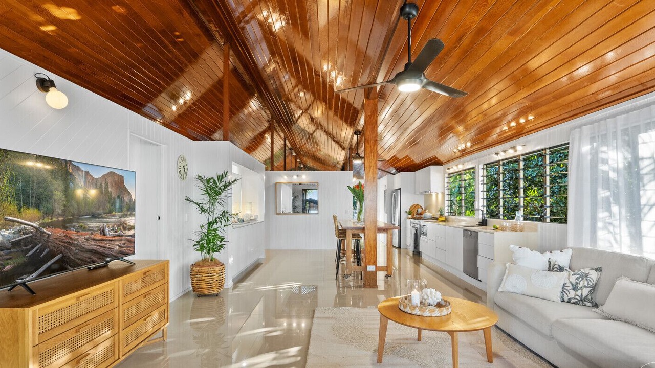 Photo of Livingroom in Clifton Beach