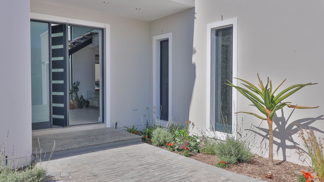 Photo of Outdoor in Westcliff