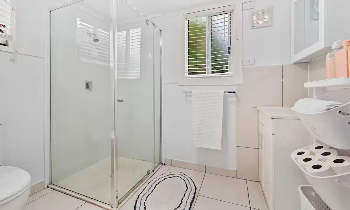 Photo of Bathroom in Yorkeys Knob