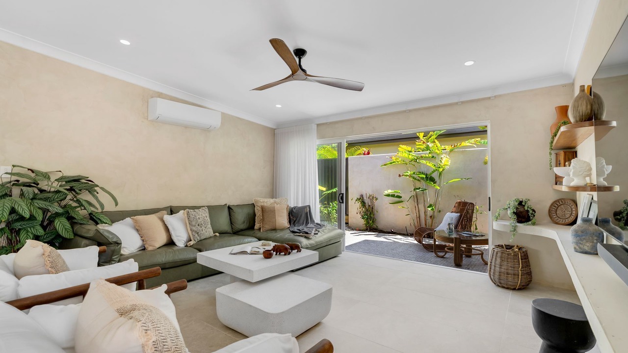 Photo of Livingroom in Clifton Beach