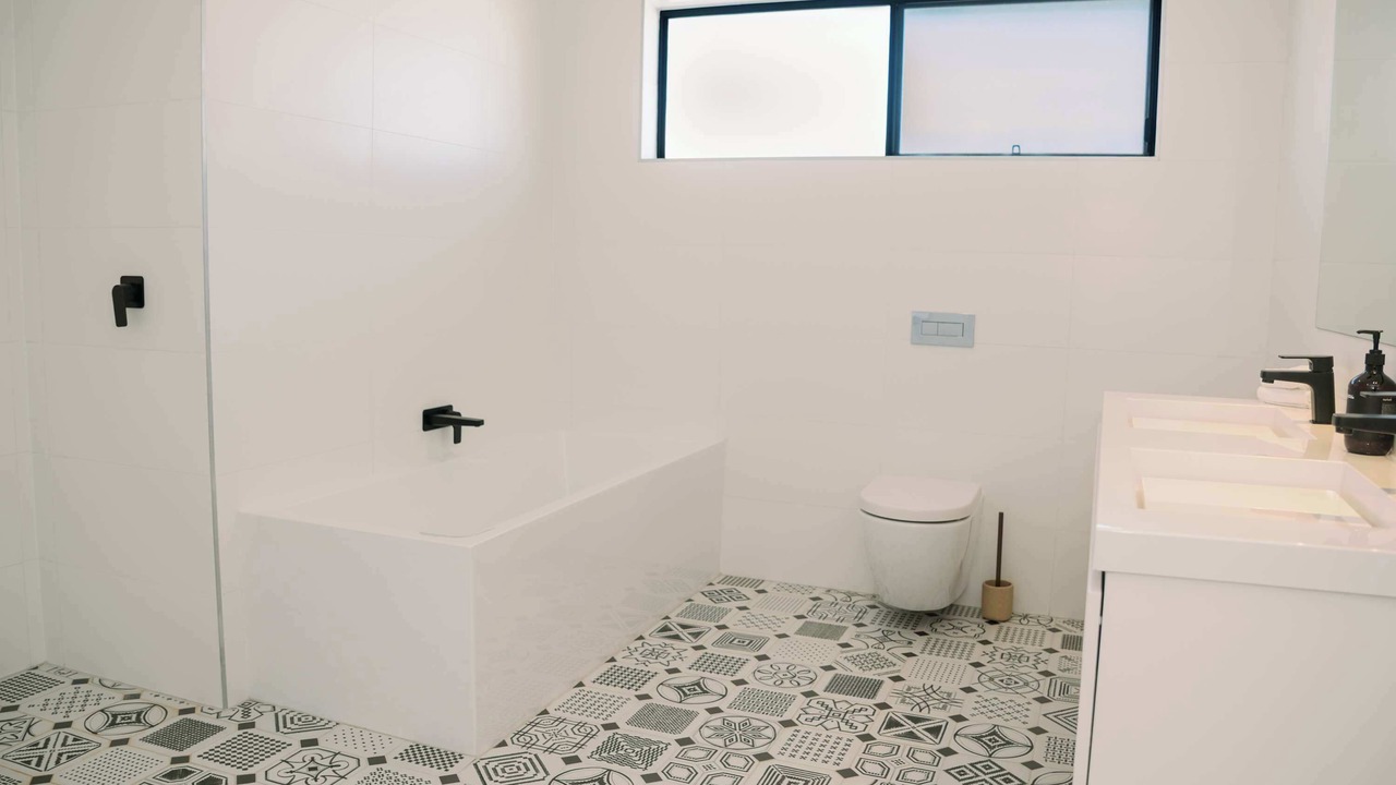 Photo of Bathroom in Moffat Beach