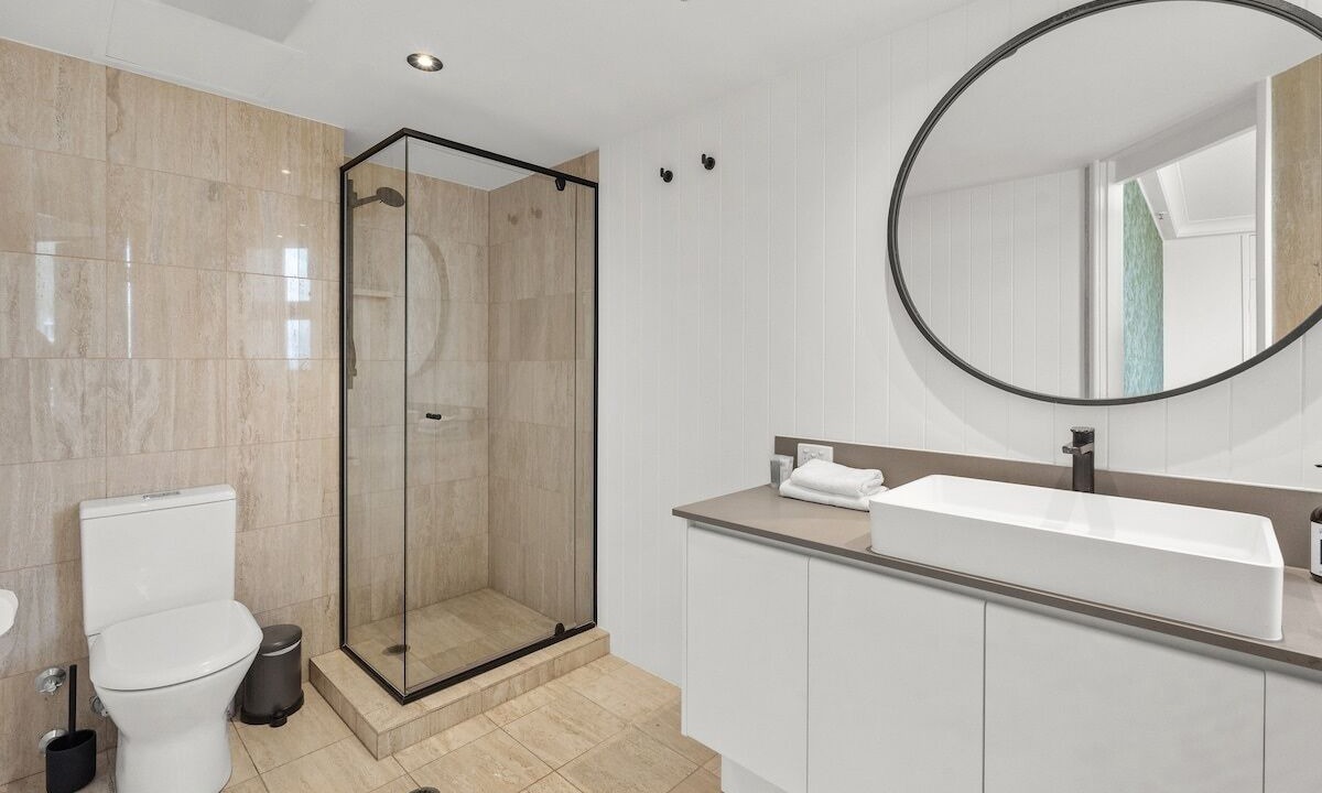 Photo of Bathroom in Main Beach