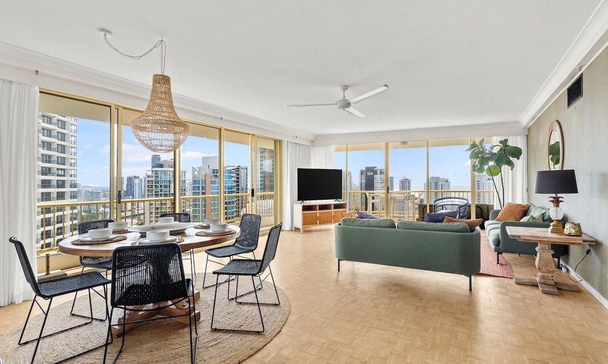 Photo of Livingroom in Main Beach