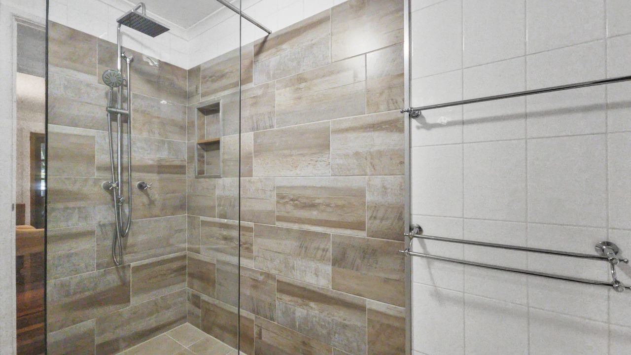 Photo of Bathroom in Nelly Bay