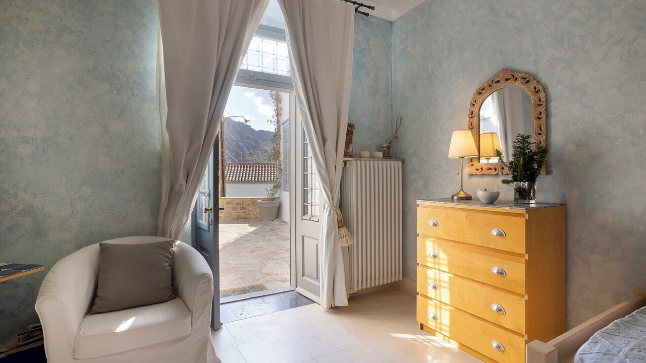 Photo of Bedroom in Hydra