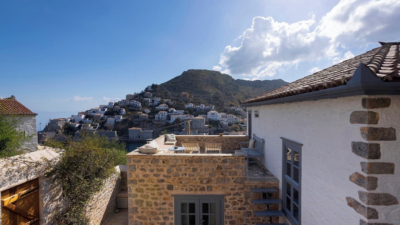 Photo of Others in Hydra