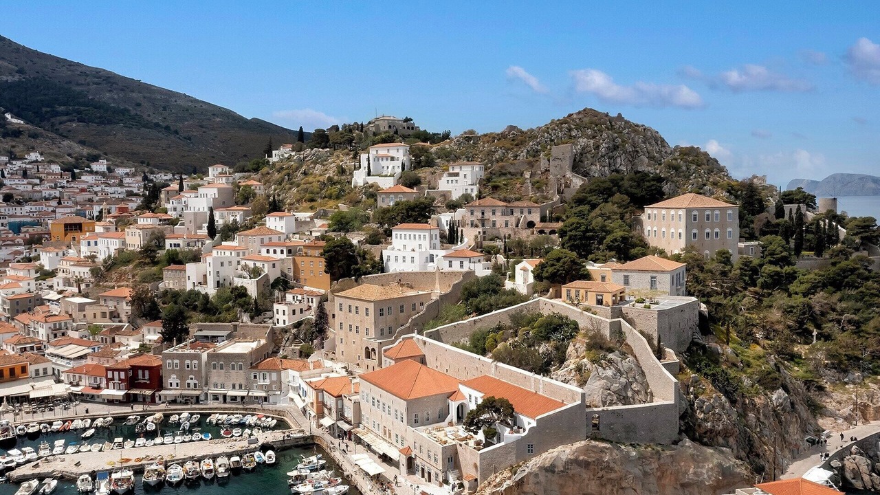 Photo of Others in Hydra