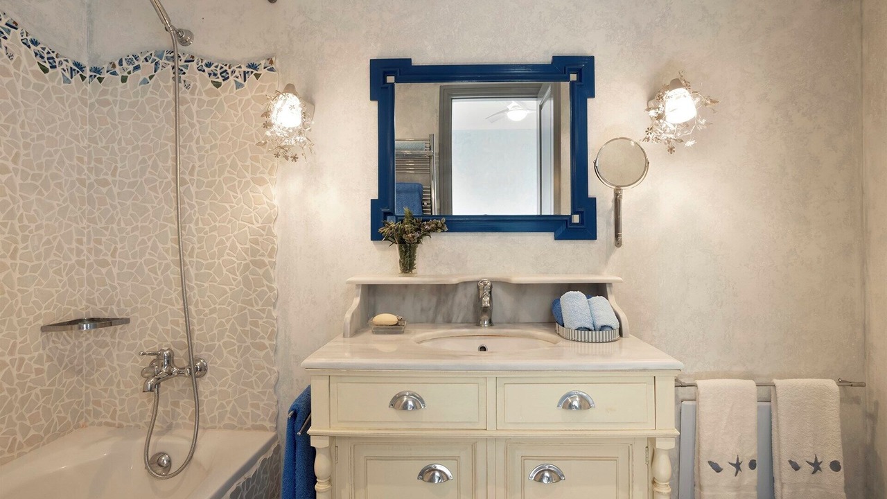 Photo of Bathroom in Hydra
