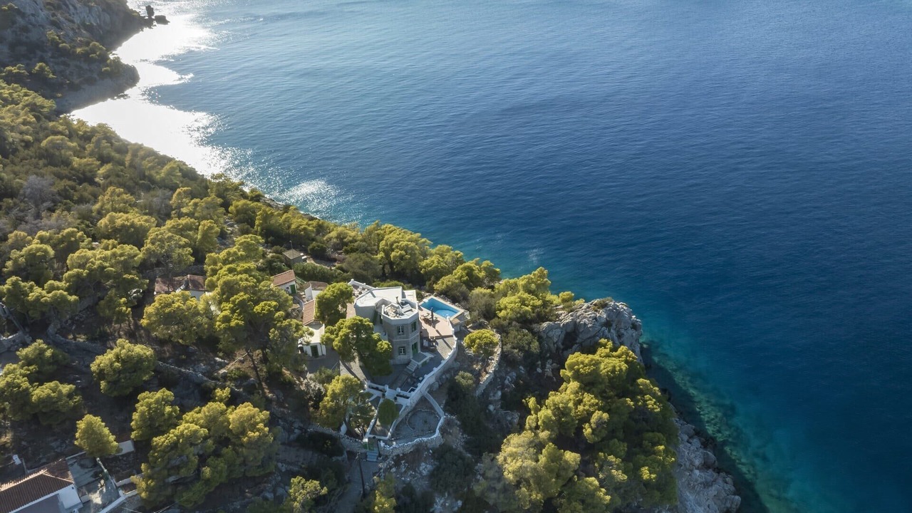 Photo of Others in Hydra