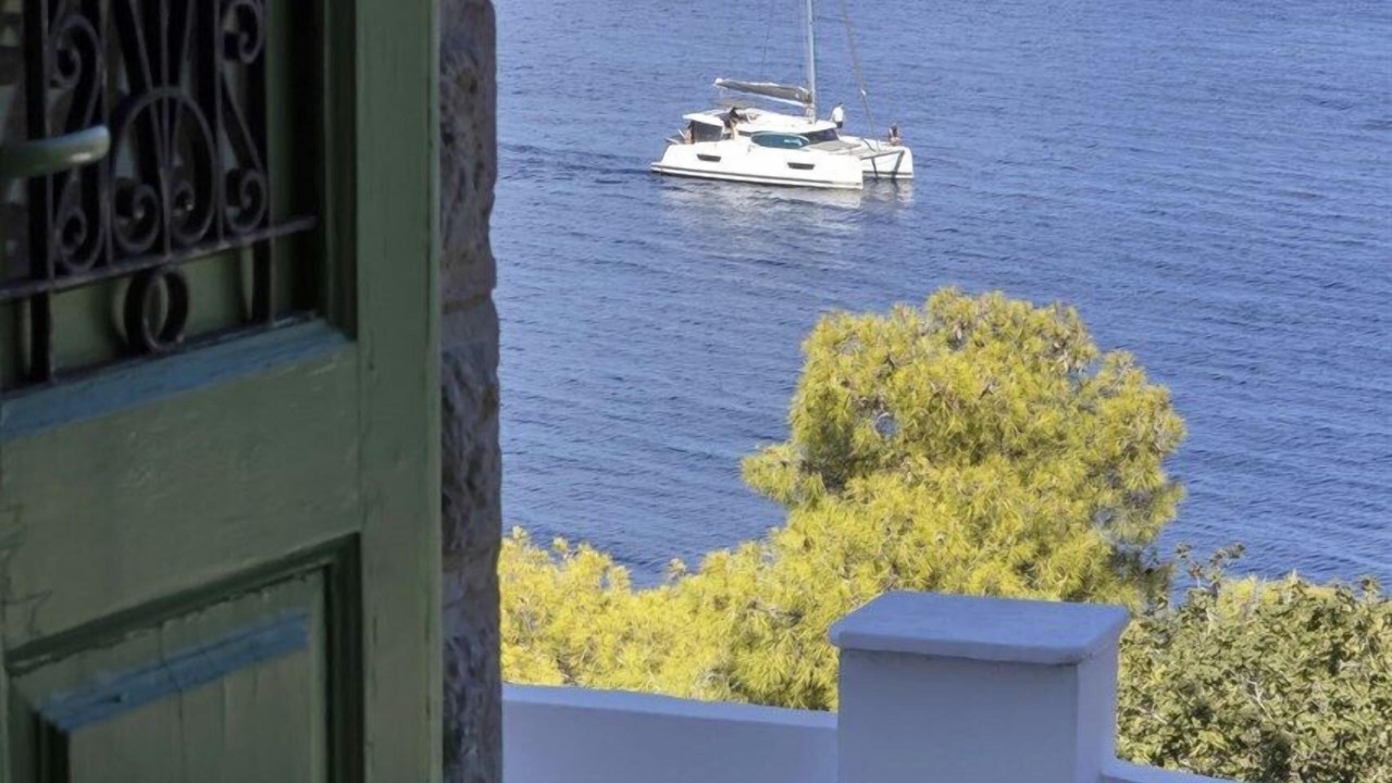Photo of Others in Hydra