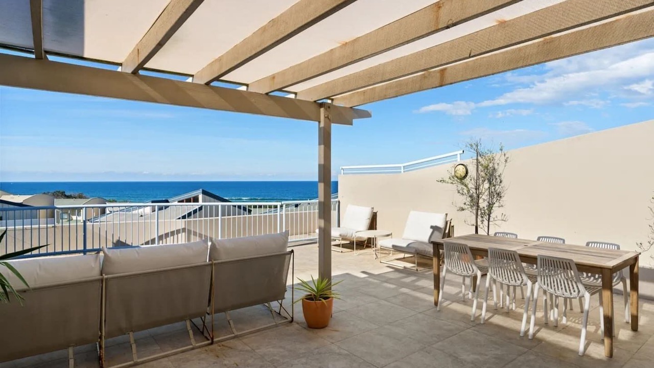 Photo of Outdoor in Castaways Beach