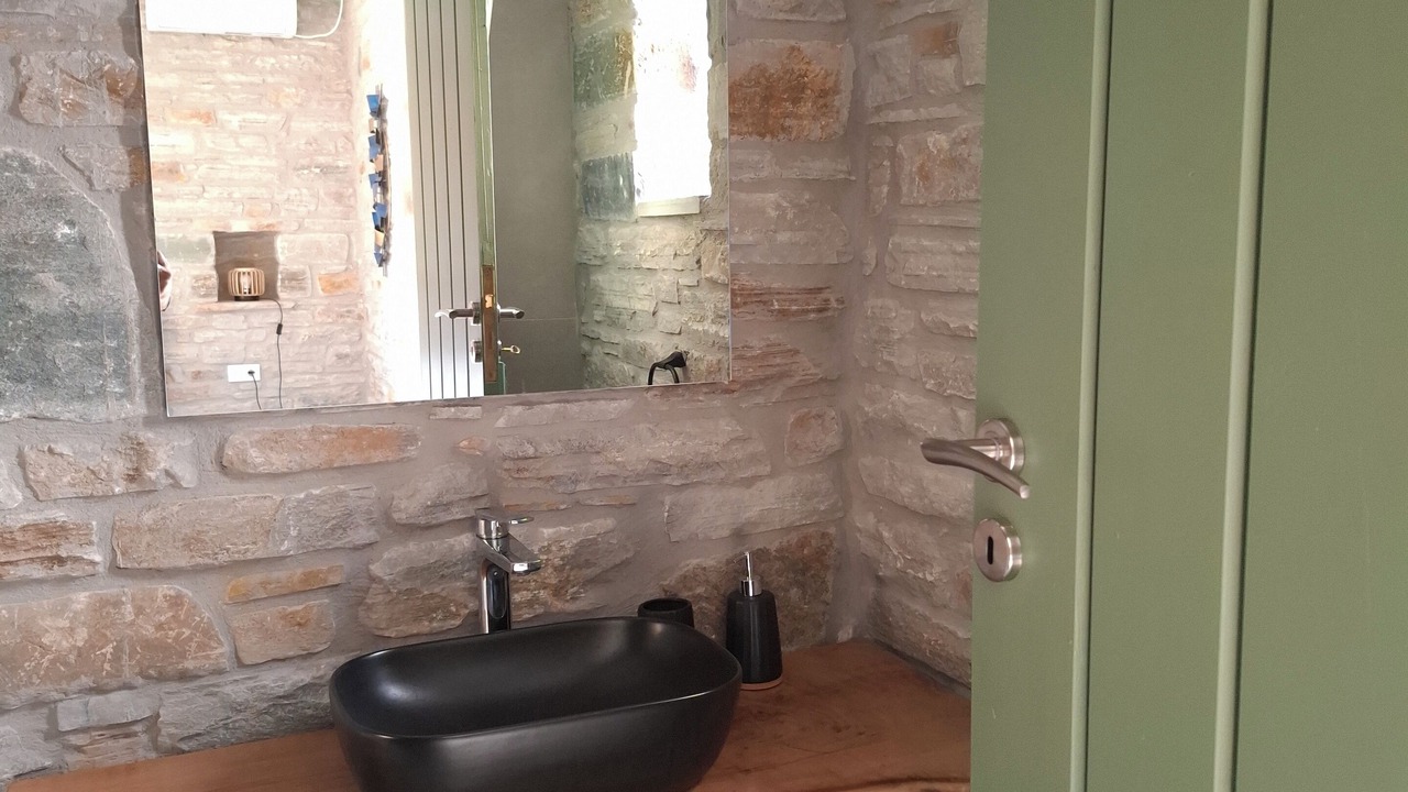 Photo of Bathroom in Nea Styra