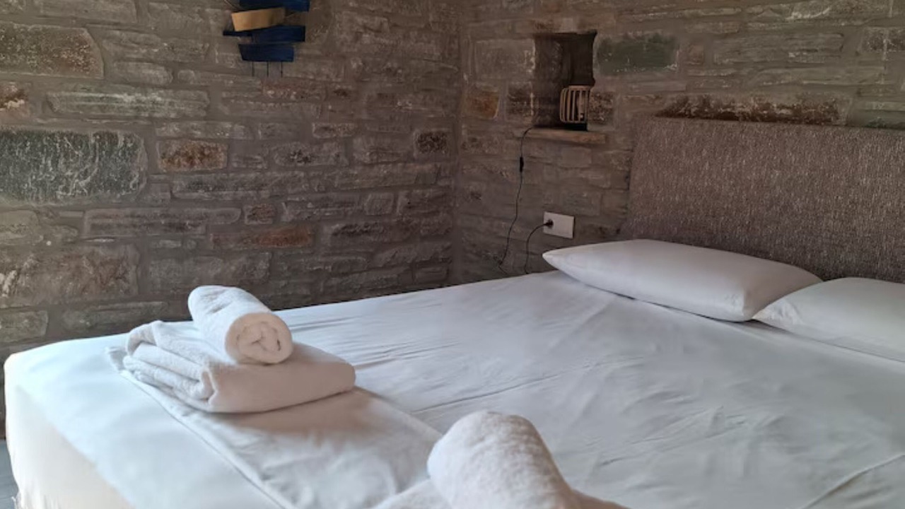 Photo of Bedroom in Nea Styra