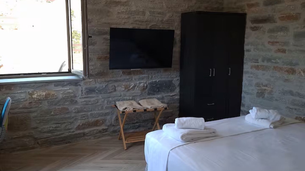 Photo of Bedroom in Nea Styra