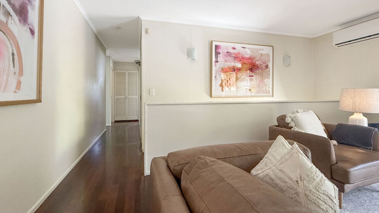Photo of Livingroom in Kenmore