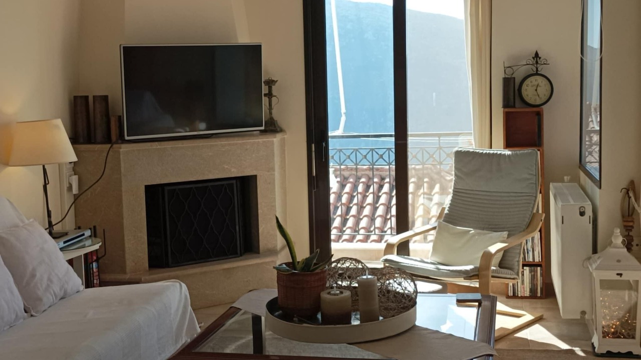 Photo of Livingroom in Delphi